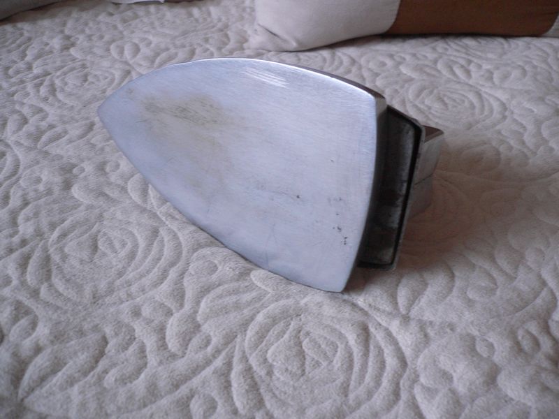 电熨斗修复书籍技巧总结和经验交流(包括书脊开裂、开胶、折角等)